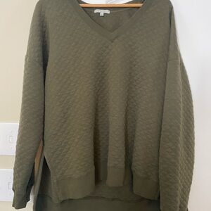 Z Supply Olive V-Neck Quilted Sweater